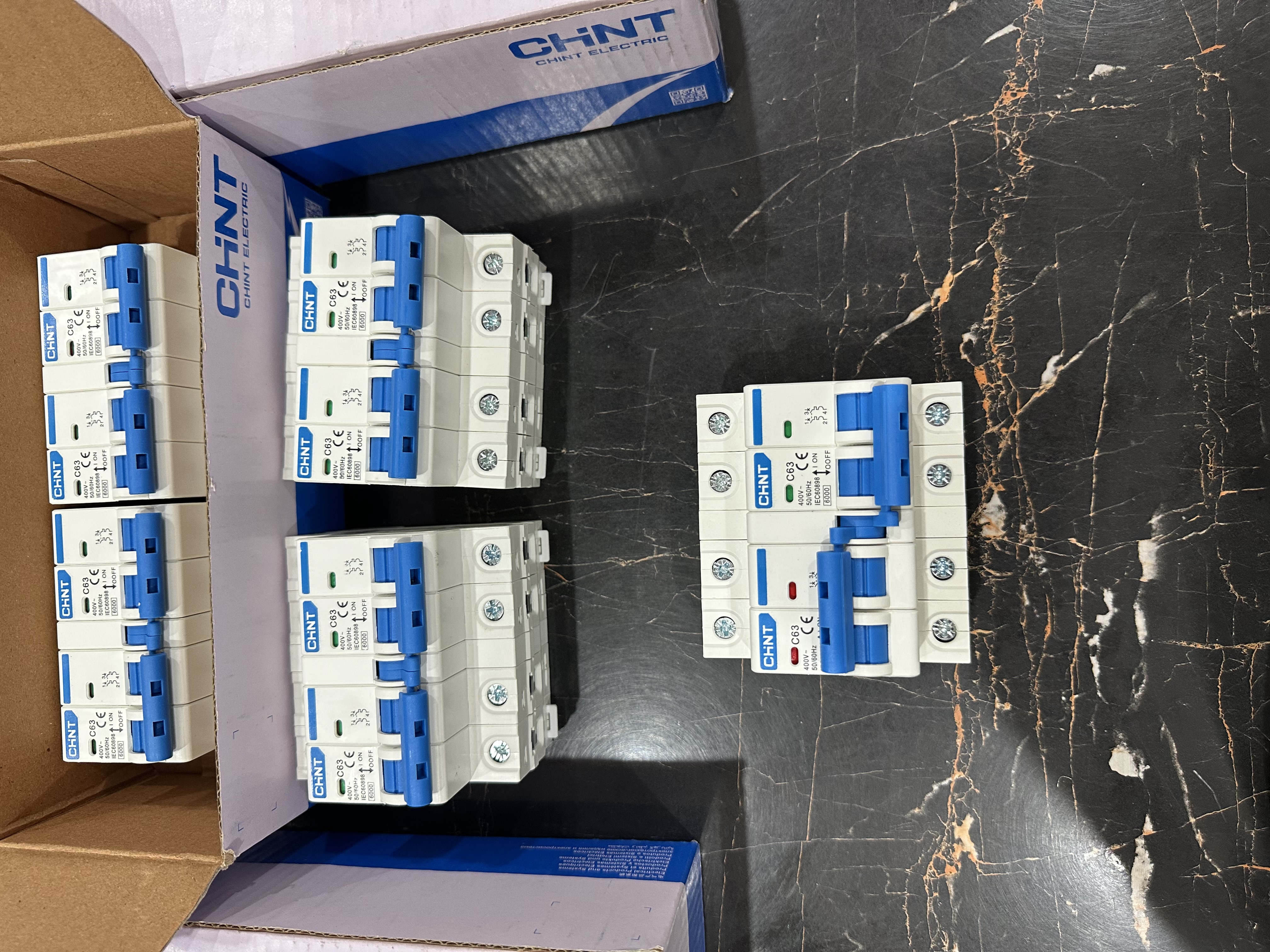 CHINT MTS Changeover Switch C63 2+2 Pole – Manual Transfer Switch for Solar/Inverter & Grid | 63A 4